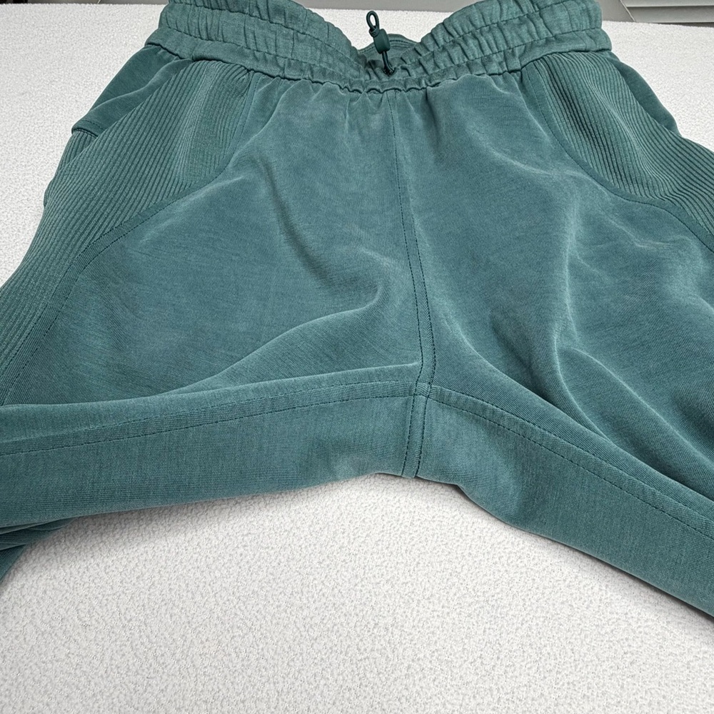 Lululemon Brushed Softstreme Ribbed High-Rise Jogger•Green Jasper - Picture 13 of 16